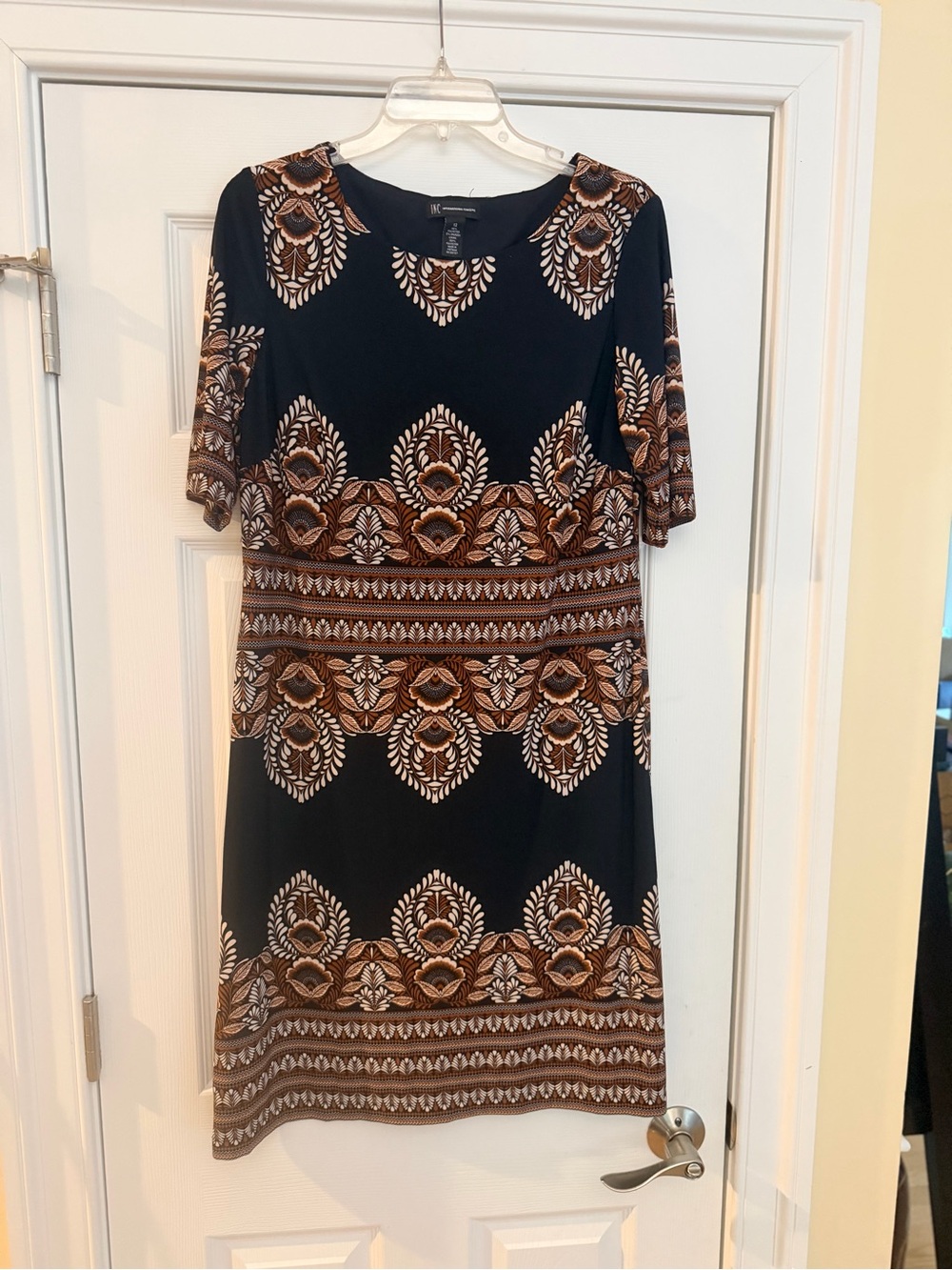 Ladies Size 12 "INC International Concepts" Black Dress Brown & Cream Pattern